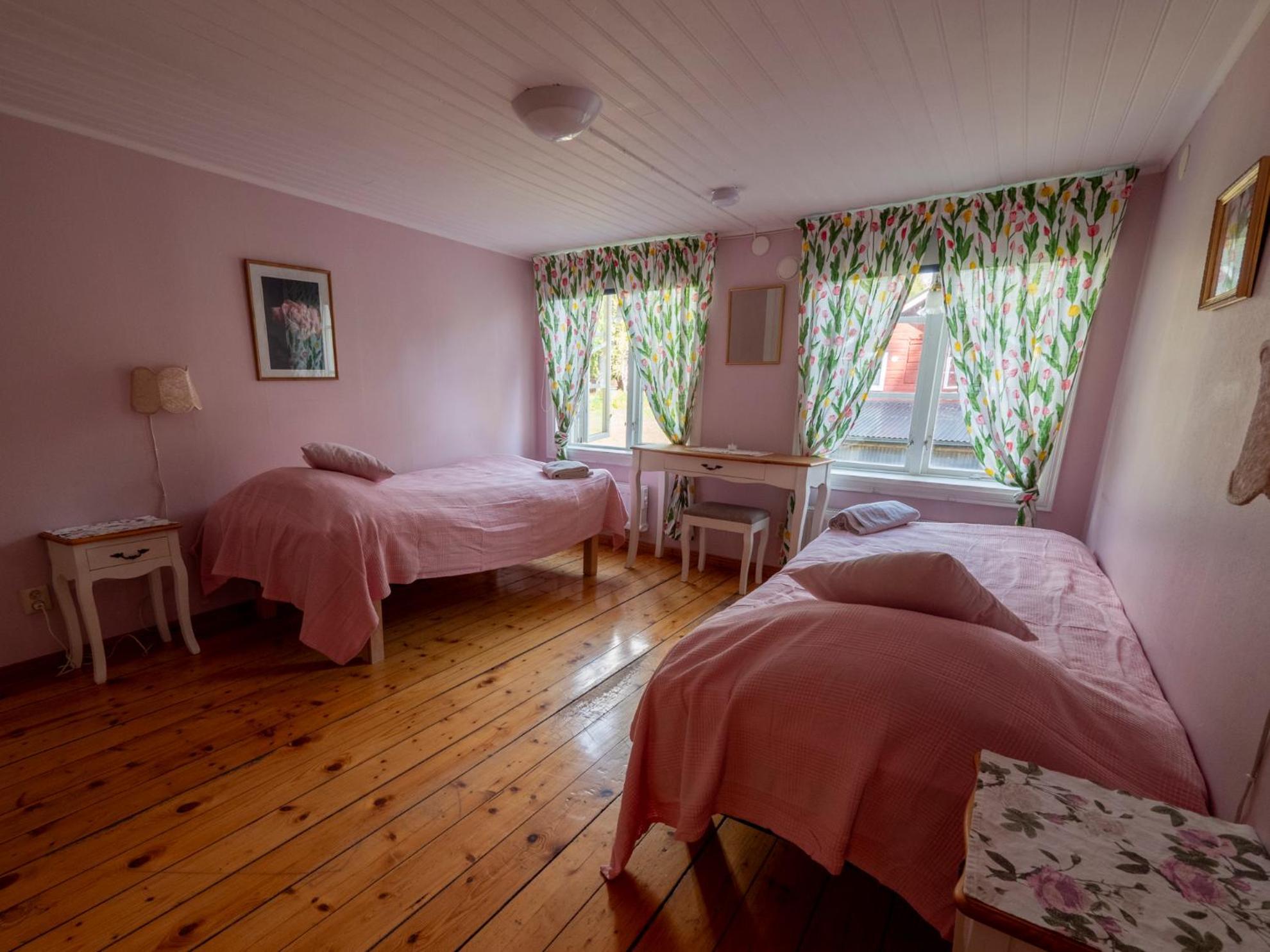 Enecopia Bed & Breakfast Enköping Exterior foto